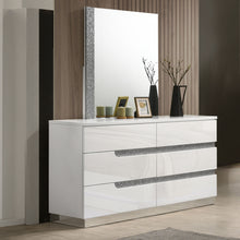  Paradox - Dresser