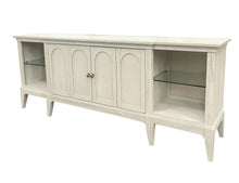  Harmony - Media Console