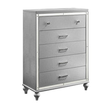  Valentino - Chest